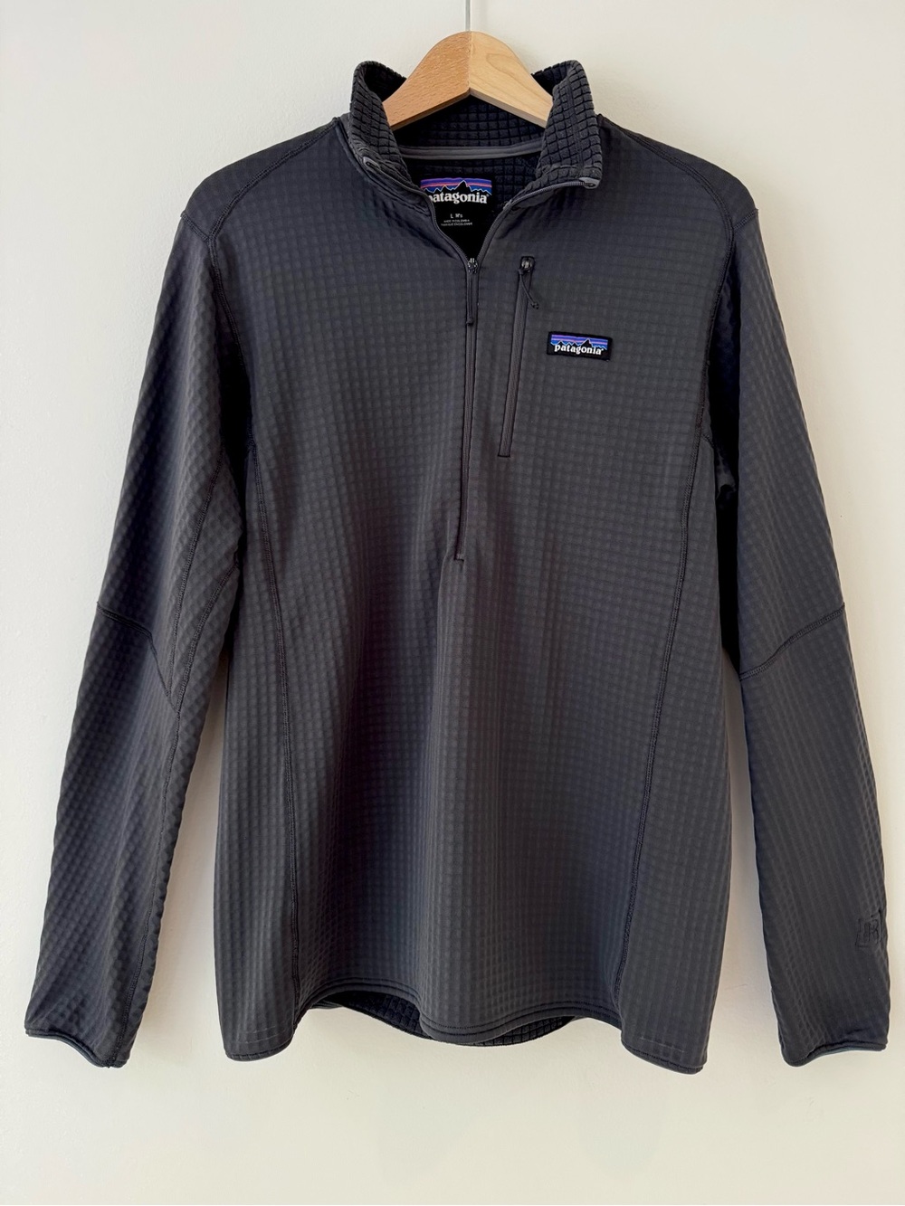 Patagonia R1 Fleece Quarter Zip Pullover Charcoal Gray Polartec Power Grid, Sz L